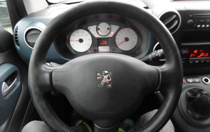 Peugeot Partner cena 7100 przebieg: 245200, rok produkcji 2011 z Skwierzyna małe 232
